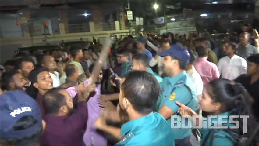 আবারও নাট্যকর্মীদের ওপর হামলা, শিল্পকলা একাডেমি রণক্ষেত্রে পরিণত