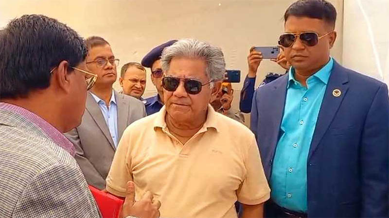 ইউনূসের ‘কিচেন কেবিনেটের’ গোমর ফাঁস করলেন ব্রিগেডিয়ার জেনারেল সাখাওয়াত