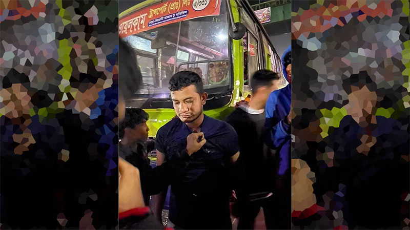 সাভারে চলন্ত বাসে ডাকাতের হামলায় আহত ৫, একজন আশংকাজনক