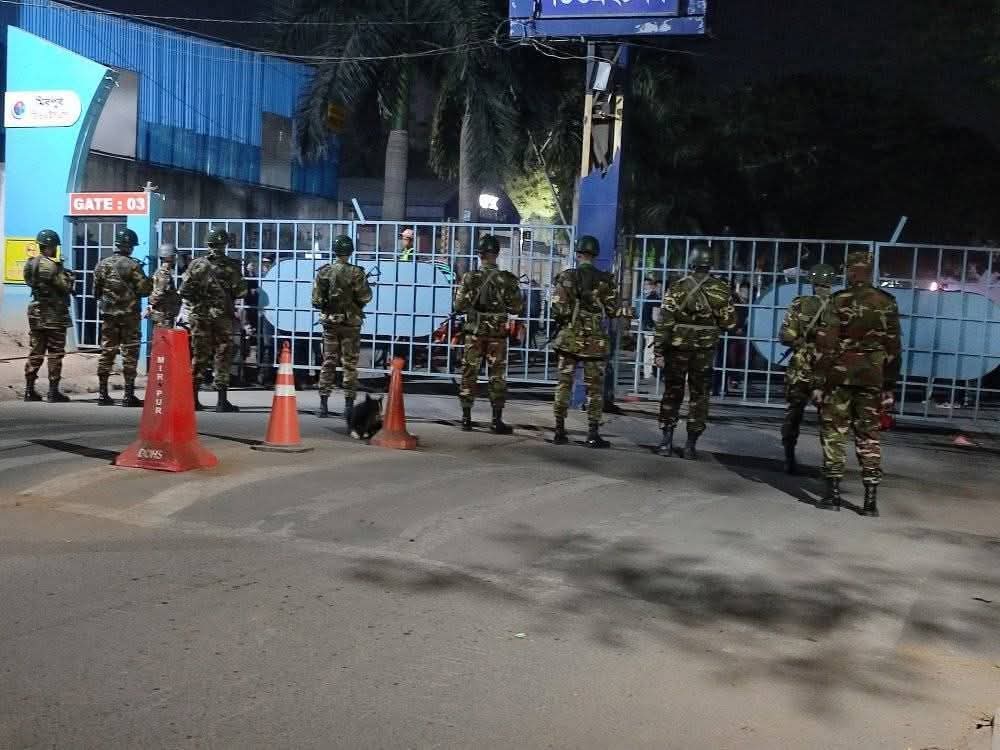 মিরপুর সেনানিবাসে মধ্যরাতে সেনা-বুয়েটিয়ান উত্তেজনাকর পরিস্থিতি