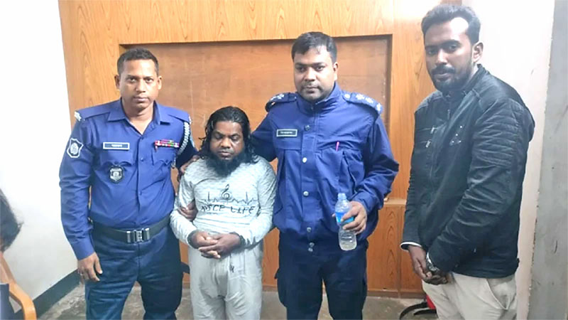 মসজিদের বারান্দায় ৪ বছরের শিশুকে ধর্ষণ, ইমাম গ্রেপ্তার