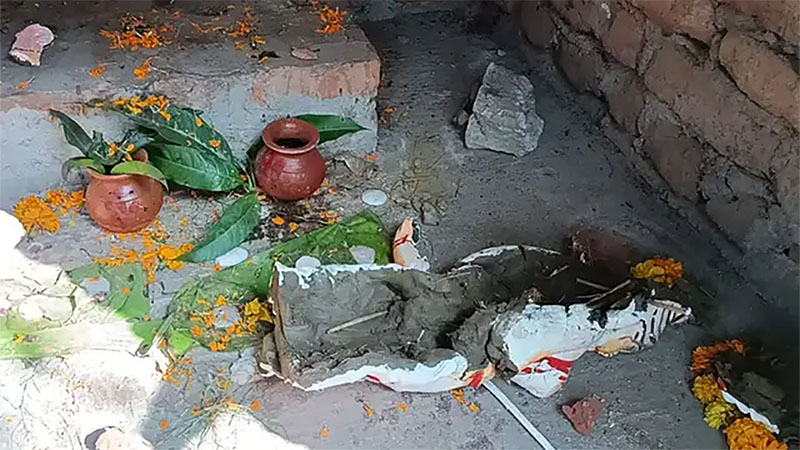 কালিয়াকৈরে রাতের আঁধারে মন্দিরের প্রতিমা ভাঙচুর