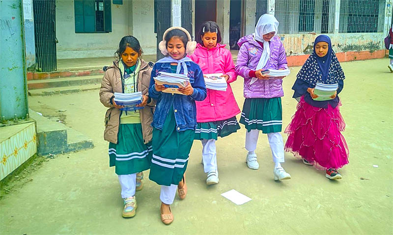 ৩৮ দিনের টানা ছুটি প্রাথমিকের শিক্ষার্থীদের