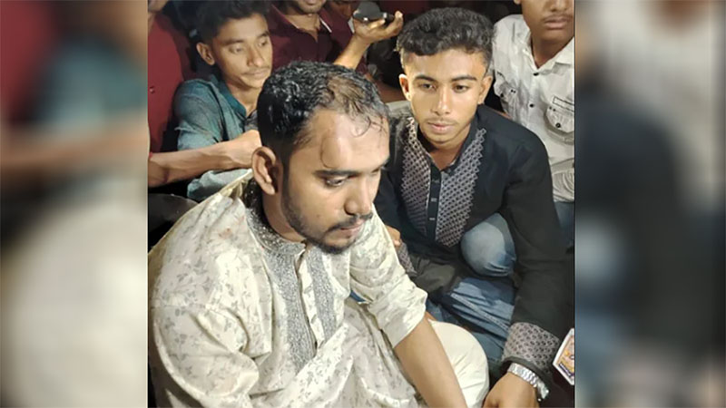 ‘মাংস কমাও’ স্লোগানে নিজ এলাকায় হান্নান মাসউদকে বেদম পিটুনি