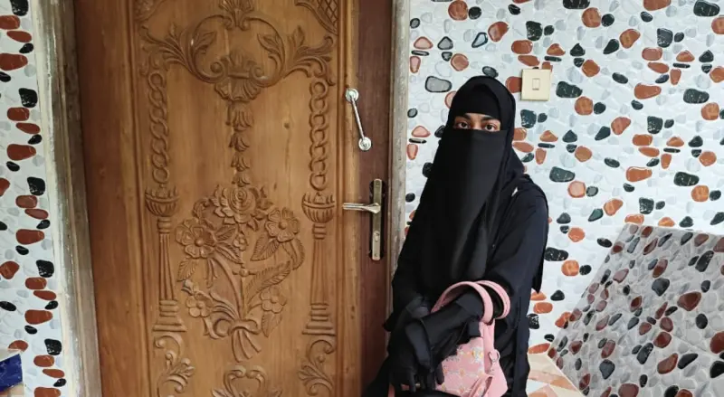 স্ত্রী হিসেবে ব্যবহারের পর উধাও গুপ্ত সংগঠন জামায়াতের নেতা, অনশনে তরুণী