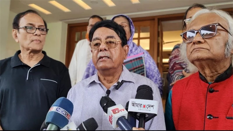 বীর মুক্তিযোদ্ধা পরিচয় প্রমাণে পরীক্ষা দিতে হলো রণাঙ্গনের যোদ্ধা আপেল মাহমুদকে!