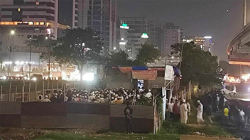 খিলক্ষেত দুর্গা মন্দিরে উগ্রবাদী তৌহিদি জনতার হামলা, মন্দির সরানোর আল্টিমেটাম