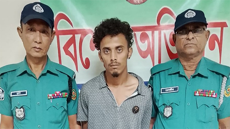 ৫ আগস্ট থানা লুটের অস্ত্র-গুলিসহ আটক আন্দোলনকারী, করতেন ছিনতাই
