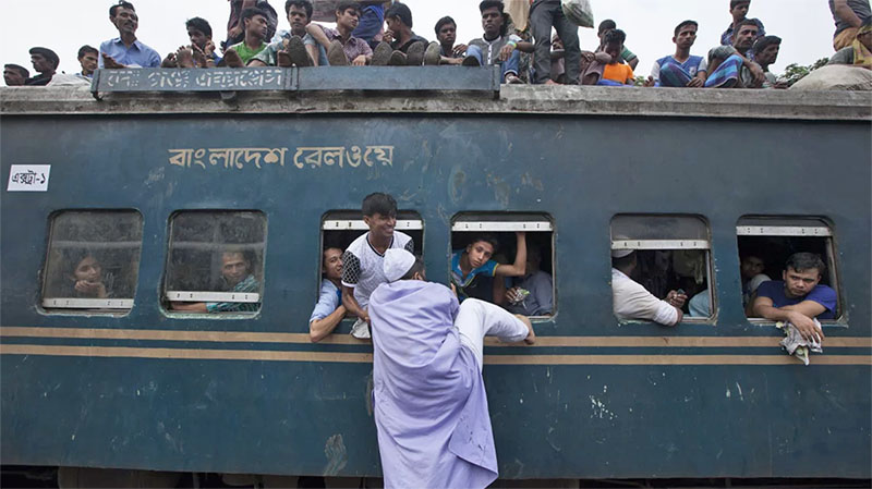পূর্বাঞ্চলে রেলভাড়া বাড়ছে ২০শে ডিসেম্বর থেকে, ক্ষুব্ধ যাত্রীরা