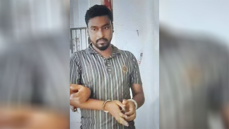 পুলিশের ওপর হামলা, হাতকড়াসহ পালিয়েছেন ধর্ষণ-মামলার আসামি বিএনপি নেতা জাল কবির