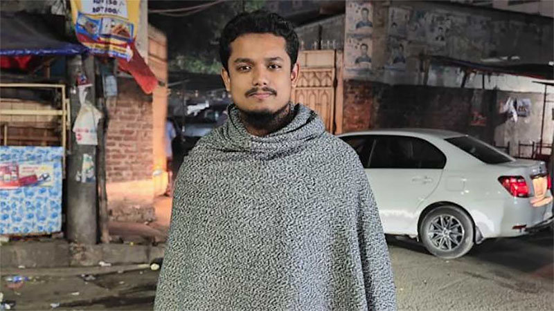 ক্যাম্পাস রাজনীতিমুক্ত করে তিতুমীরে গুপ্ত শিবিরের সেক্রেটারি হিসেবে মুনতাসিরের আত্মপ্রকাশ