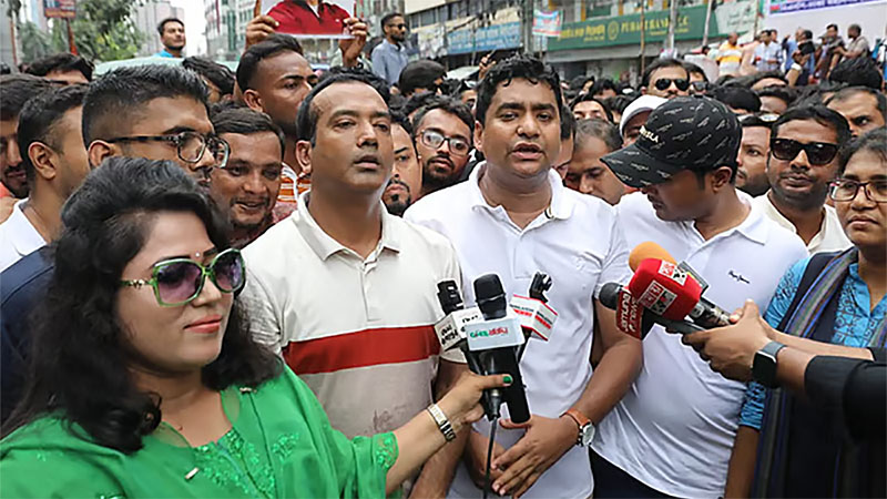 ‘ছাত্রদলের নামে ভুয়া ফটোকার্ড বানাচ্ছে, শিবির: বেরোবির সমাবেশে রাকিব