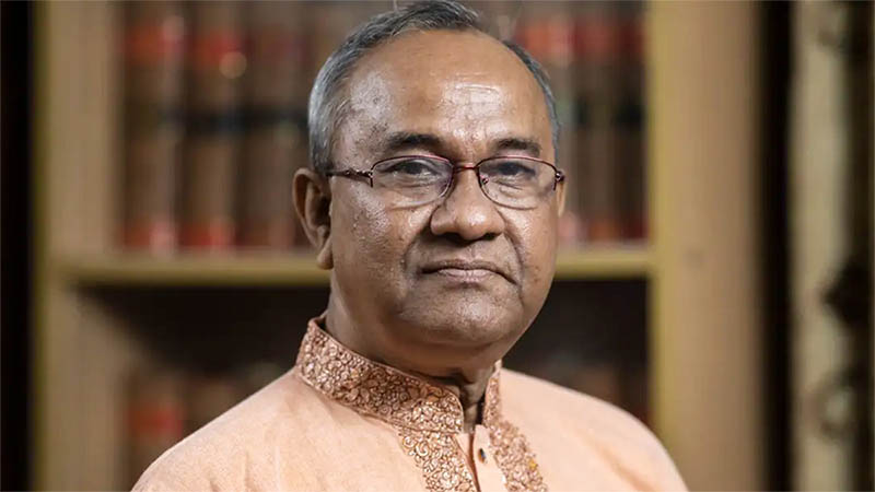 অ্যাডভোকেট মনজিল মোরসেদ: অনেক নিউজ ছাপা যায় না, ছাপলে ওই মিডিয়া হাউজে হামলা হবে