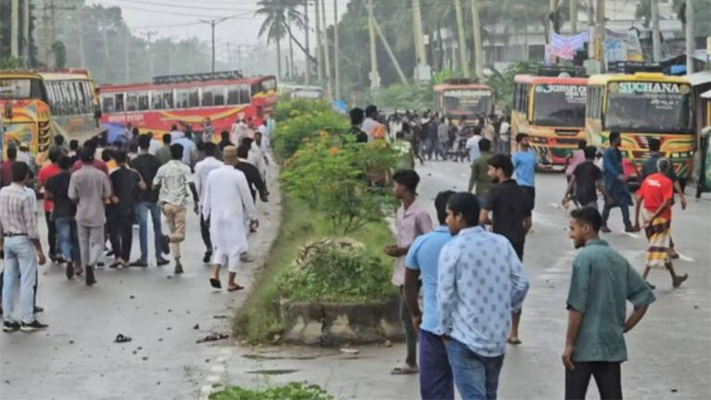 ফেনীতে বিএনপির দুই গ্রুপের সংঘর্ষে আহত ১৫, অনুপ্রবেশকারী লীগারদের দোষারোপ