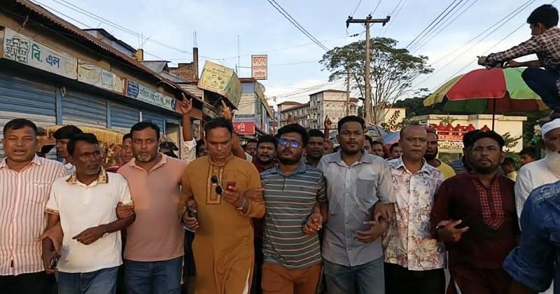 বীর মুক্তিযোদ্ধা ফজলুর রহমানকে নিয়ে অপপ্রচারের প্রতিবাদে অষ্টগ্রামে বিএনপির বিক্ষোভ
