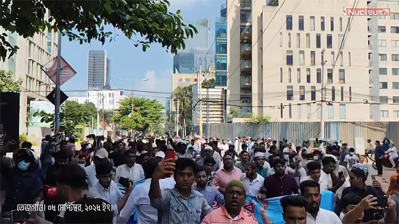 রাজধানীর ধানমন্ডি-তেজগাঁওয়ে আওয়ামী লীগের ব্যাপক শোডাউন-মিছিল