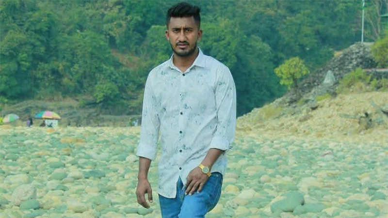 পুলিশের বিরুদ্ধে গুরুতর অভিযোগের পর ঝাউবাগান থেকে সাংবাদিকের ঝুলন্ত মরদেহ উদ্ধার