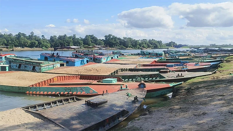 সিলেটের পাথর খাওয়া শেষ, এবার সুনামগঞ্জে ধোপাজান নদীর শত কোটি টাকার সিলিকা বালু লুট