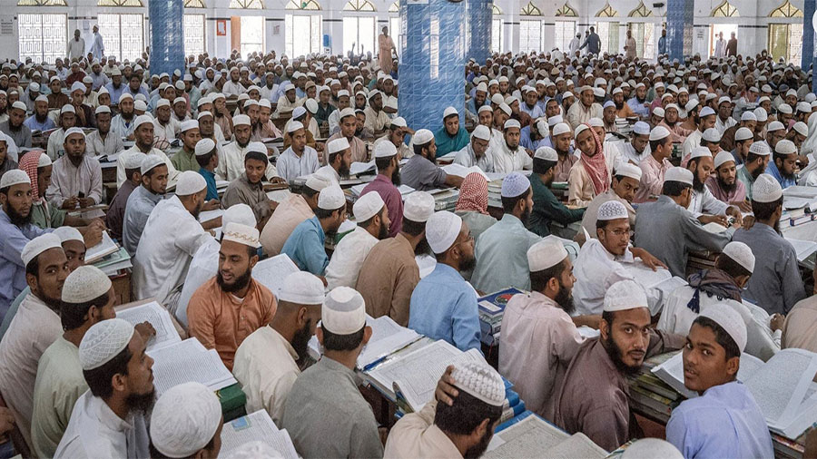 উগ্র ইসলামপন্থীদের উত্থানের পর এবার মূলধারার সমযোগ্যতায় যাচ্ছে কওমি শিক্ষা