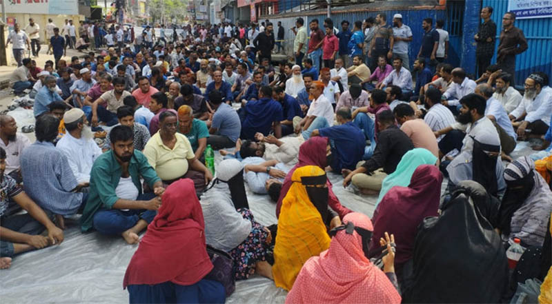 অপসো স্যালাইনের প্রায় ৬শ শ্রমিক ছাঁটাই: পোশাক খাতের পর খড়গ এবার ওষুধ শিল্পের ওপর