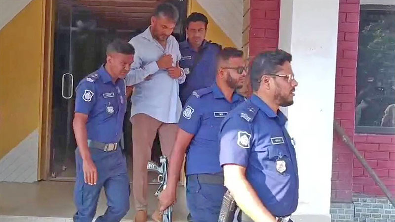ঝিনাইদহে যুবলীগ নেতার ওপর মব হামলা করে সাড় ৫ লাখ টাকা ছিনিয়ে নিলো সমন্বয়করা