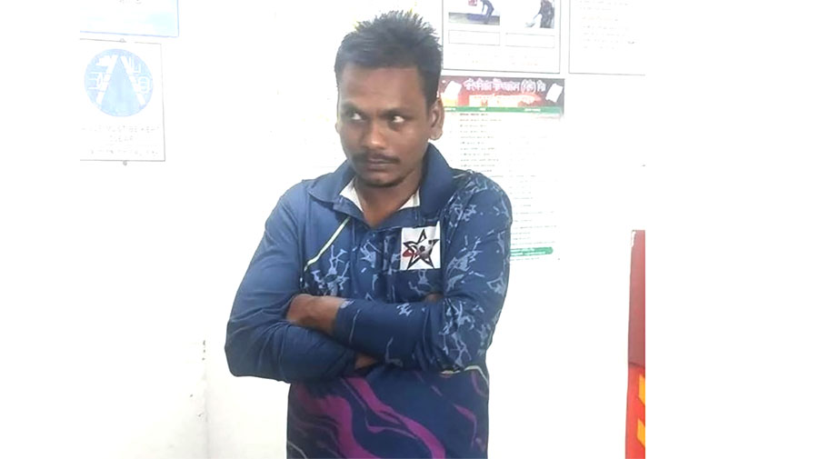 কটূক্তির কথিত অভিযোগ: হিন্দু শ্রমিককে গাছে ঝুলিয়ে আগুনে পুড়িয়ে মারল তৌহিদি জঙ্গিরা