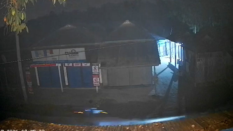 কুড়িগ্রামে ‘কুকুর সদৃশ ভারতীয় রোবট’ নিয়ে আতঙ্কঃ বিডিডি’র অনুসন্ধানে মিললো আসল তথ্য! (ভিডিও)