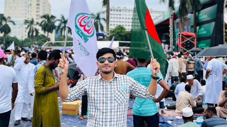 কক্সবাজারে প্রবাসীর স্ত্রীর দায়েরকৃত পর্নোগ্রাফি মামলায় জামায়াত নেতা কারাগারে