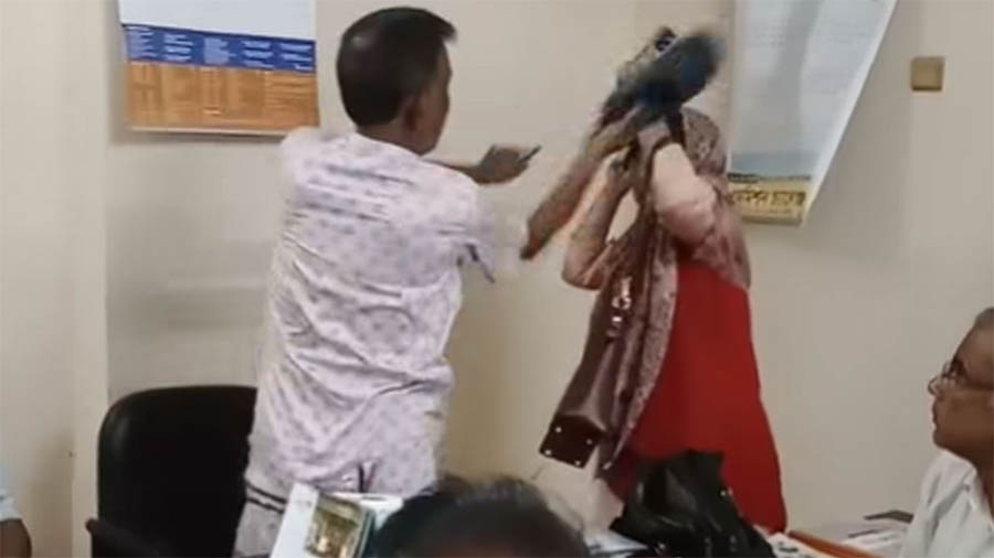 রাজশাহীতে শিক্ষকদের ওপর হামলা ও দোষীদের শাস্তির দাবিতে প্রগতিশীল শিক্ষক সমাজের বিবৃতি