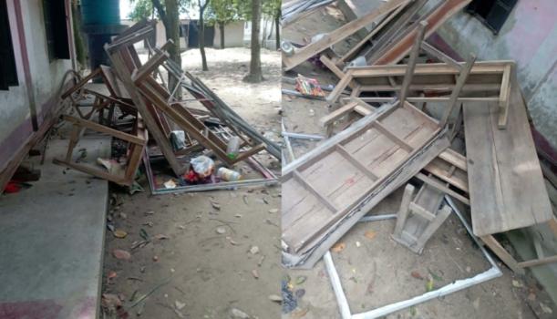 ​মিরসরাইয়ে আওয়ামী লীগ নেতার বাড়িতে মধ্যরাতে তাণ্ডব: ভাড়াটিয়াদের ঘরে ঢুকে ব্যাপক ভাঙচুর ও প্রাণনাশের হুমকি