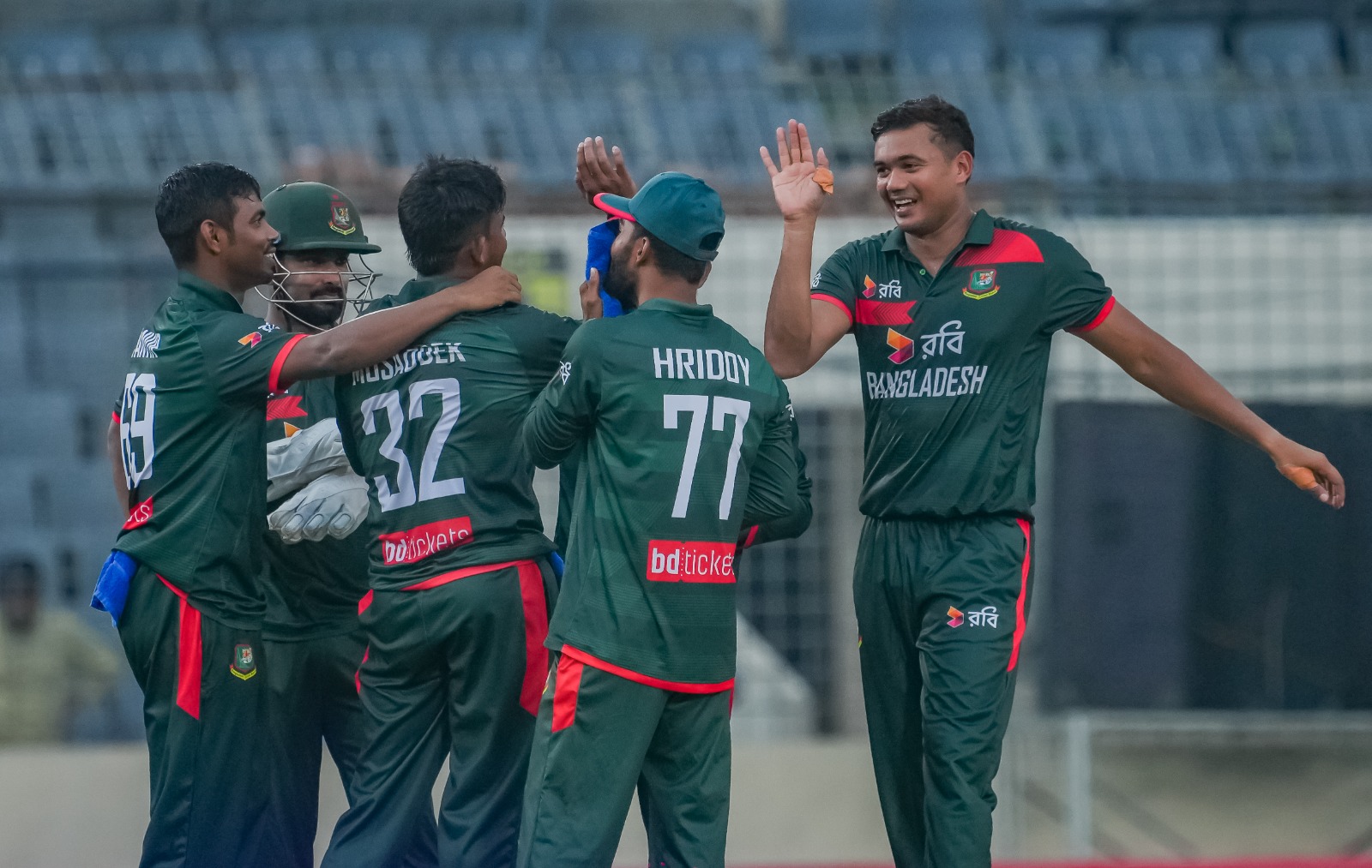 ২১ বছর পর ওয়ানডে-তে অস্ট্রেলিয়া বধ