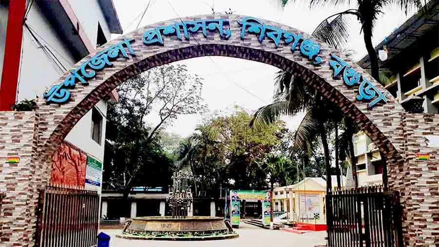 হিন্দু দেবতার নাম থাকায় বদলে ফেলা হচ্ছে বগুড়ার শিবগঞ্জ উপজেলার নাম, প্রতিমন্ত্রীর ঘোষণা