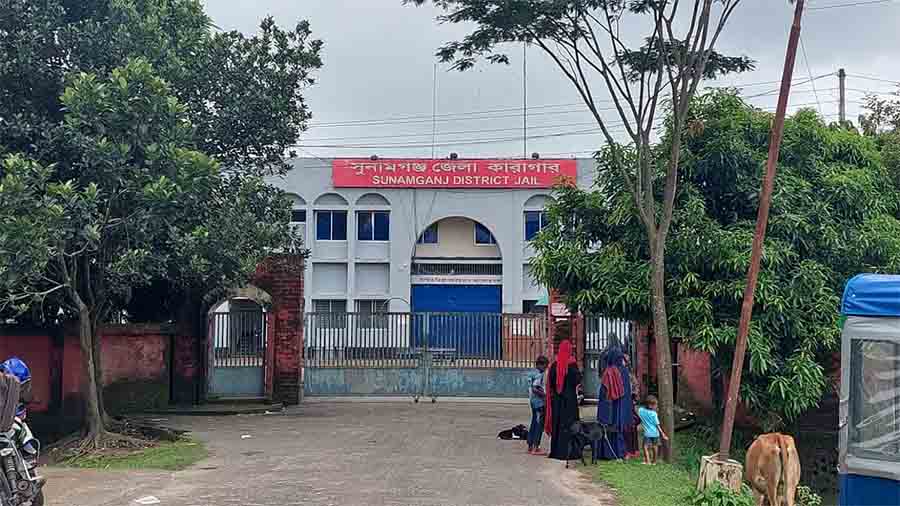 ‘বুকে ব্যথা নিয়ে’ সুনামগঞ্জ কারাগারে হাজতির আকস্মিক মৃত্যু