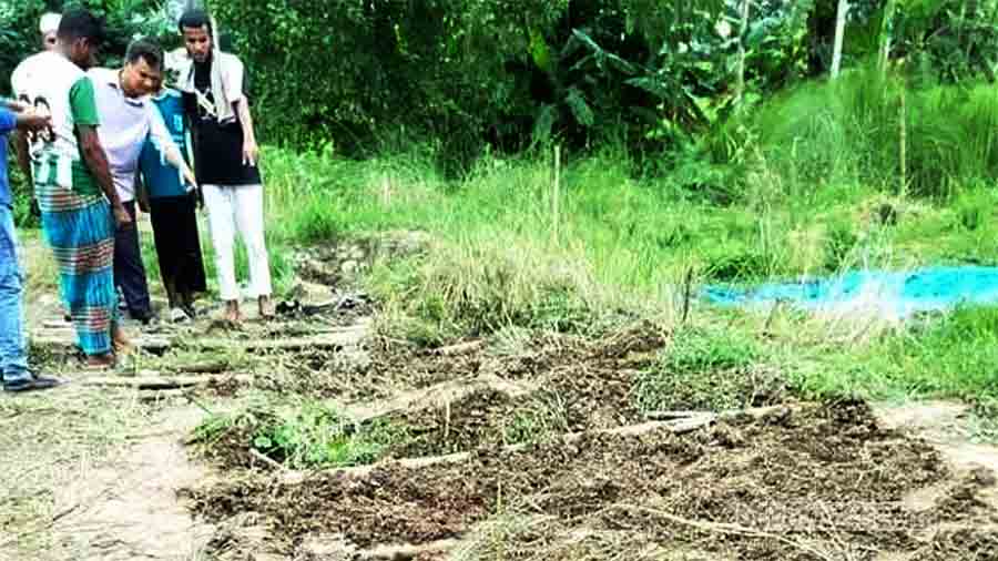 ৫ আগস্ট পরবর্তী সময়ে দেশজুড়ে বেড়েছে কঙ্কাল চুরি: জুলাইয়ে নিহতের সংখ্যা মেলানোর চেষ্টা? প্রশ্ন সাধারণ জনতার