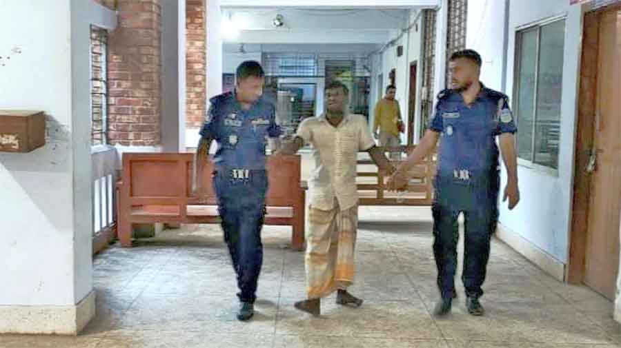 বিচারকের বাড়ি থেকে ১৯ লাখ টাকার সোনাসহ মালামাল চুরি: বিএনপির ২ নেতাসহ গ্রেপ্তার ৫