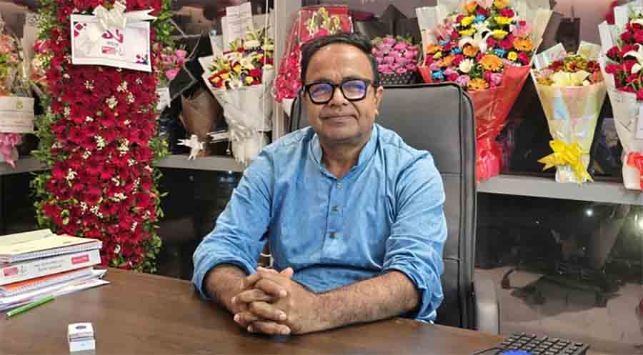 কুপ্রস্তাবে রাজি না হওয়ায় নারী সাংবাদিককে চাকুরিচ্যুতি: তদন্ত চলাকালে সম্পাদক মিন্টুর পদত্যাগ