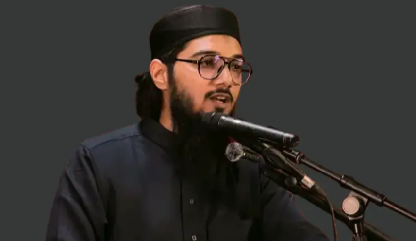 আইসিস-সংশ্লিষ্ট আসিফ আদনান ঢাবি মঞ্চে: ‘বিএনপি নেতার ছেলে’ হওয়ায় ধরাছোঁয়ার বাইরে