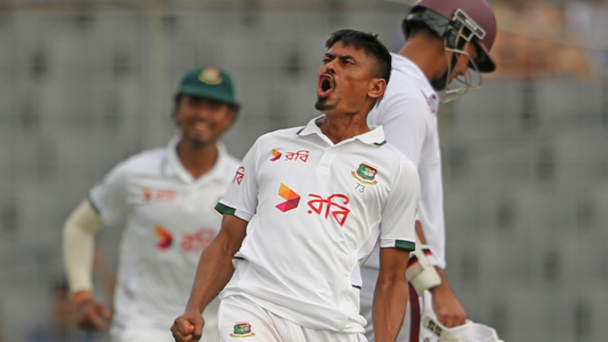 তাইজুলের জোড়া আঘাতে মিরপুরে ঘুরে দাঁড়াল বাংলাদেশ